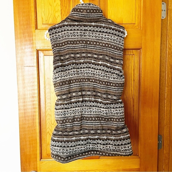 Athleta Womens Brown Fair Isle Vest Sz XS Goose Down Puffer Jacket Zip Pockets - Picture 5 of 8